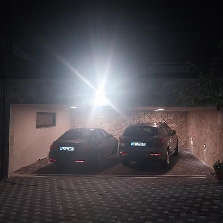 Apartments Kurilj Makarska Esterno foto