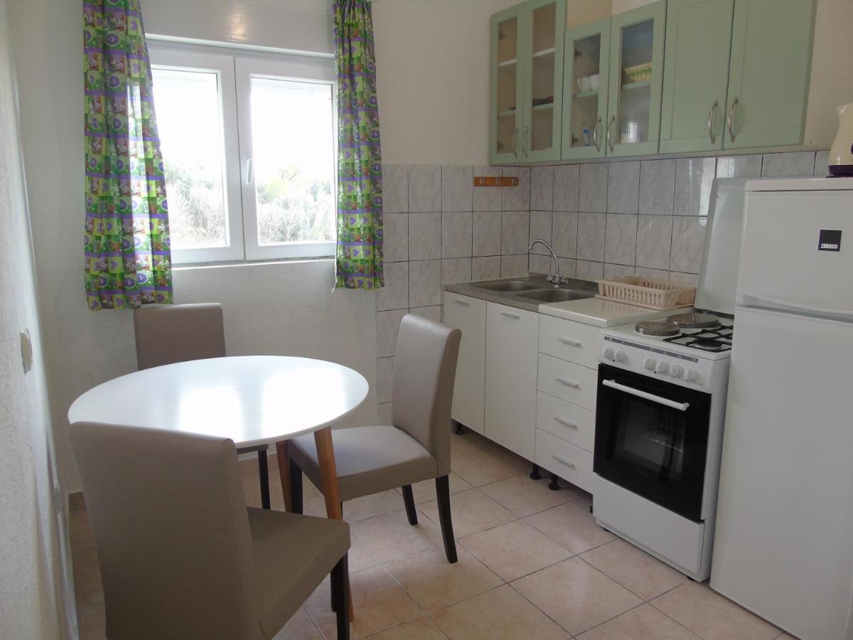 Apartments Kurilj Makarska Esterno foto