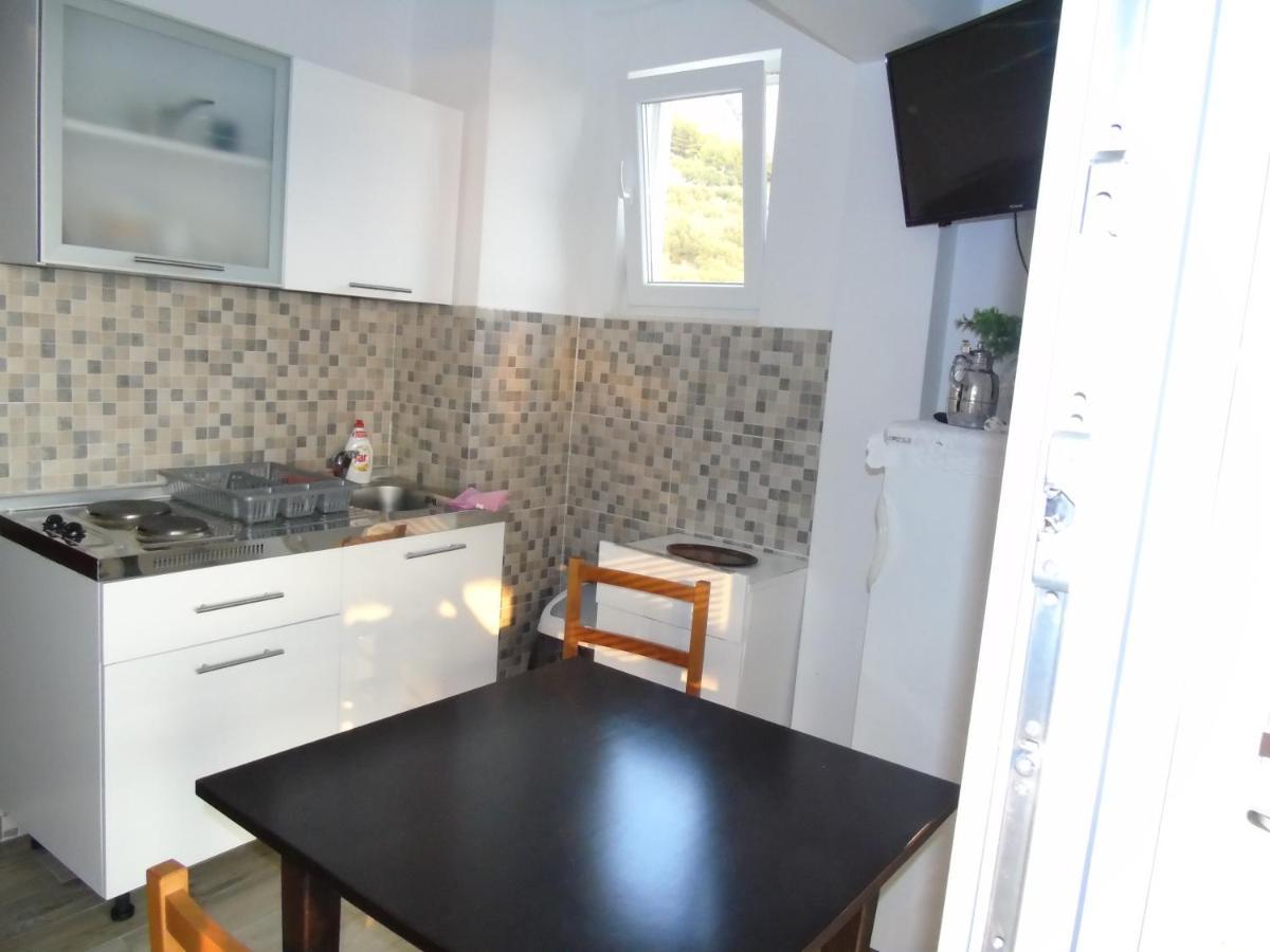 Apartments Kurilj Makarska Esterno foto