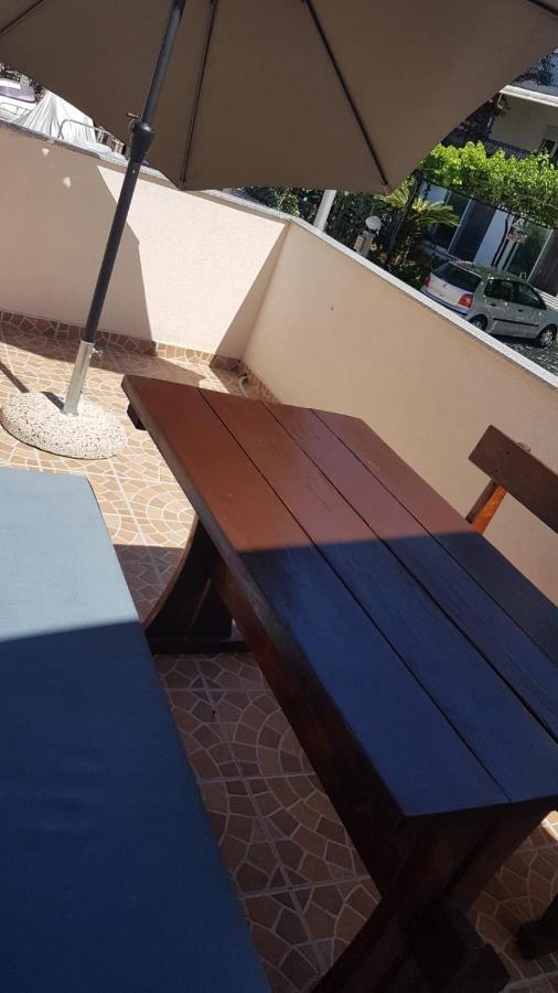 Apartments Kurilj Makarska Esterno foto