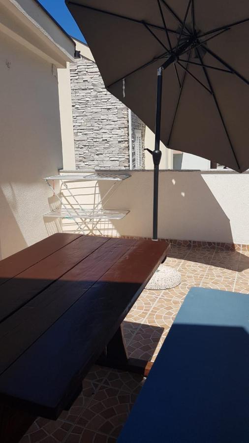 Apartments Kurilj Makarska Esterno foto