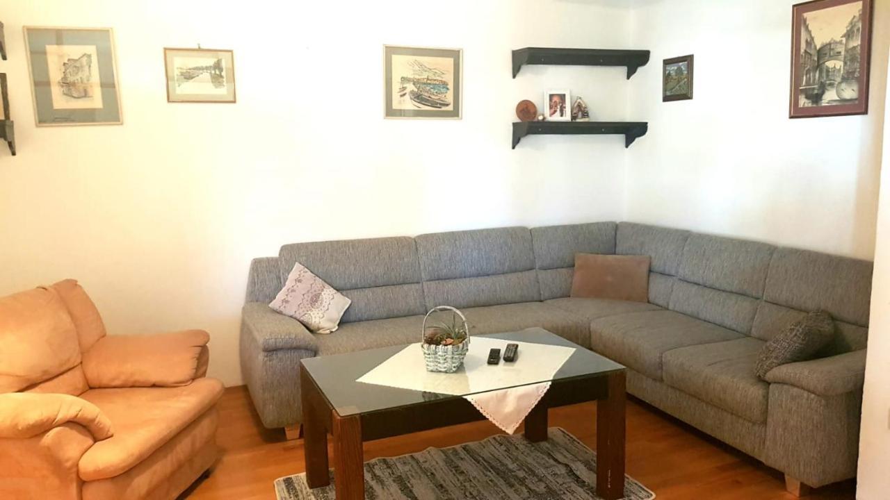Apartments Kurilj Makarska Esterno foto