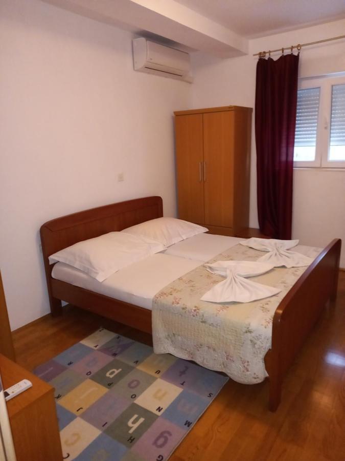Apartments Kurilj Makarska Esterno foto