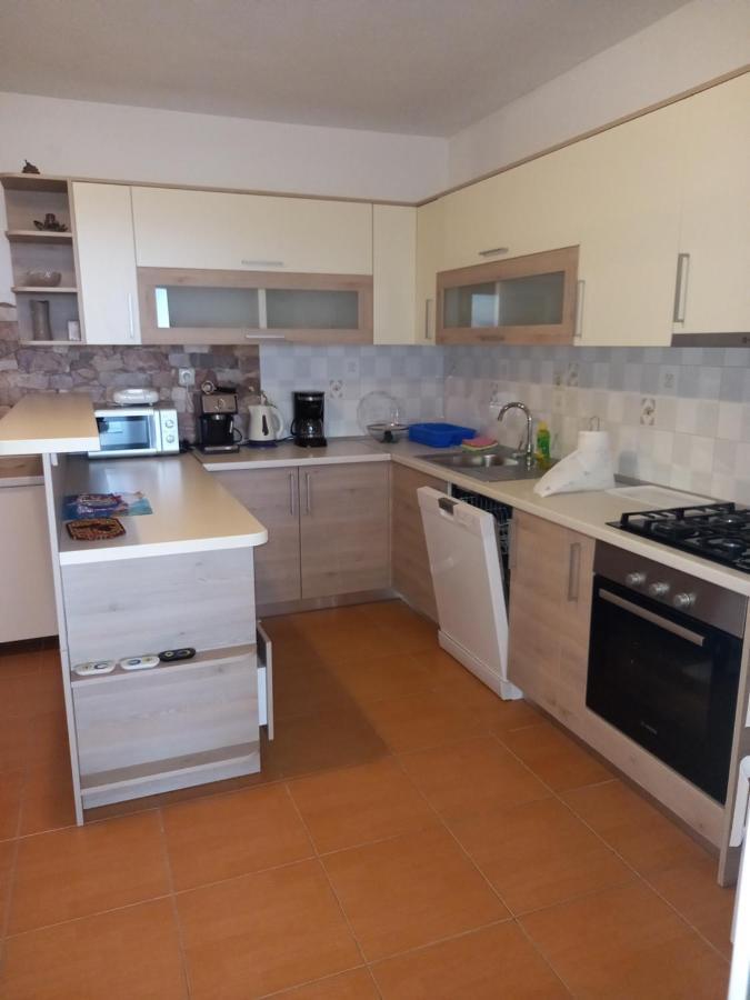Apartments Kurilj Makarska Esterno foto