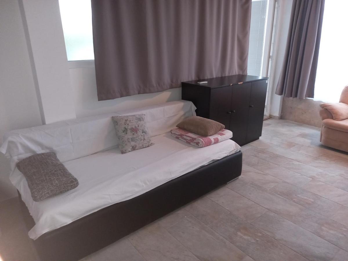 Apartments Kurilj Makarska Esterno foto