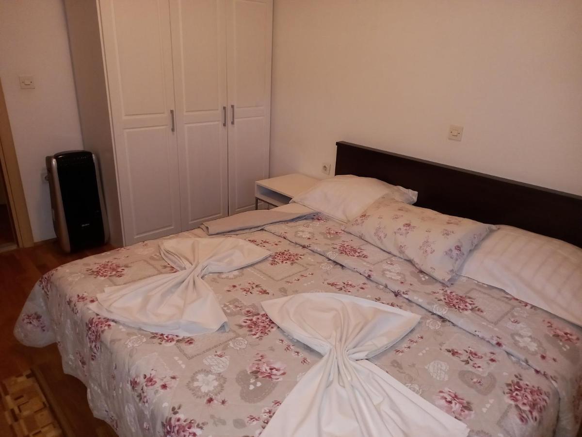 Apartments Kurilj Makarska Esterno foto