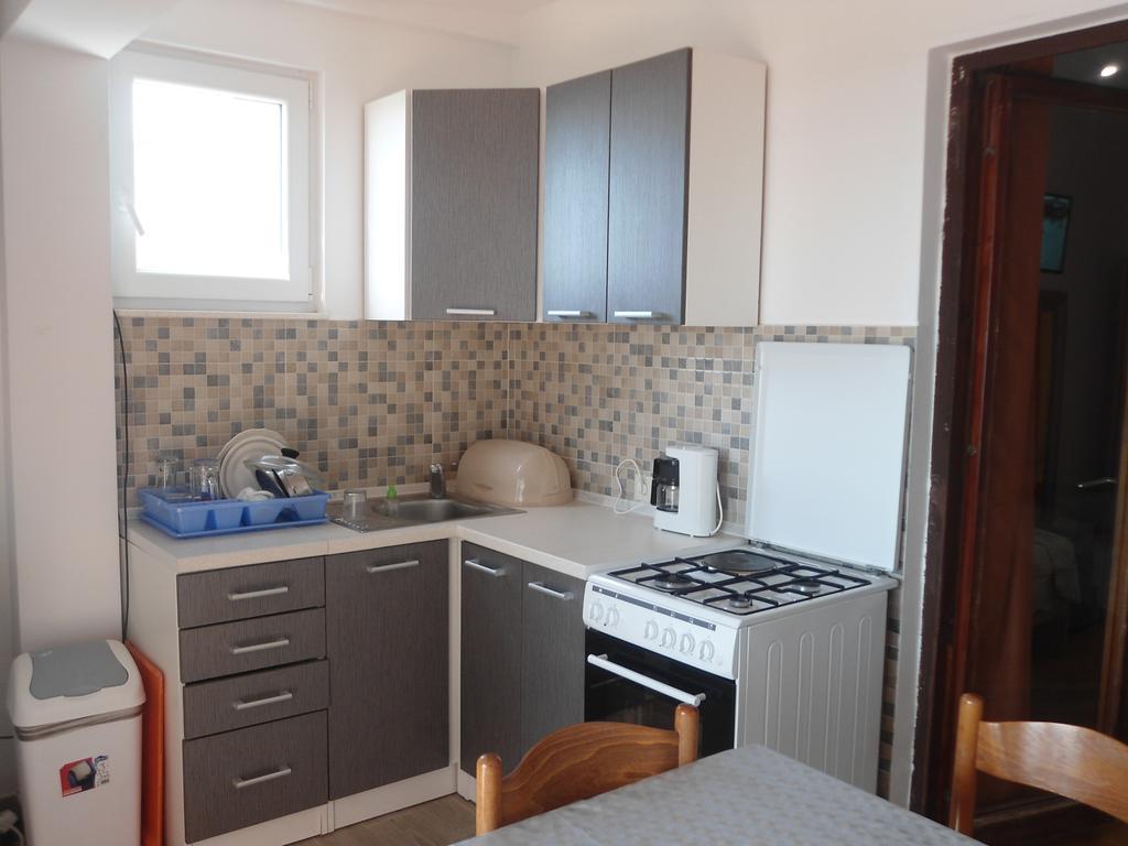 Apartments Kurilj Makarska Esterno foto