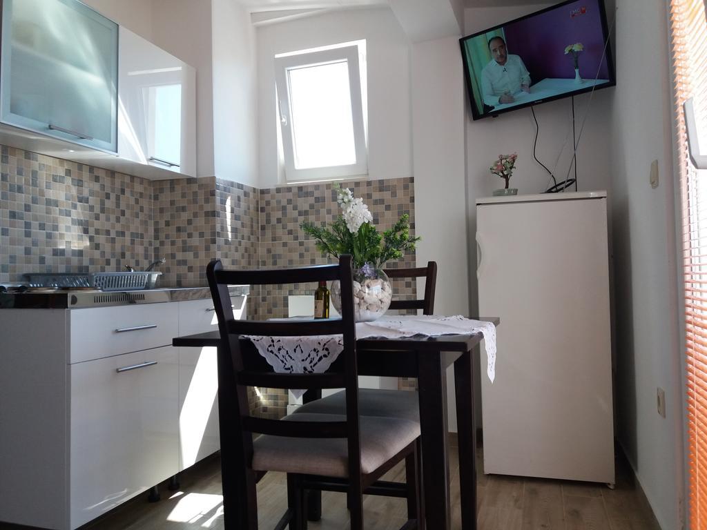 Apartments Kurilj Makarska Esterno foto